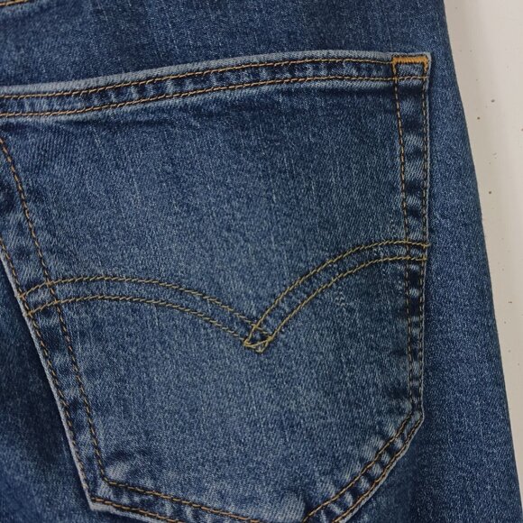 Levi's 505 Regular Fit Straight Leg Jeans 32x31 - Picture 5 of 8